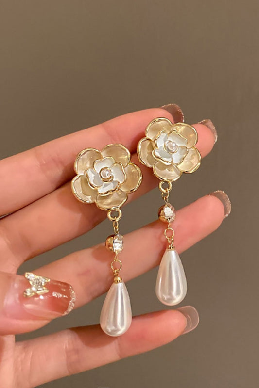 Pearl Flower-Shaped Drop Earrings